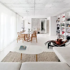Apartment Loft River -with Garage, Lisbon